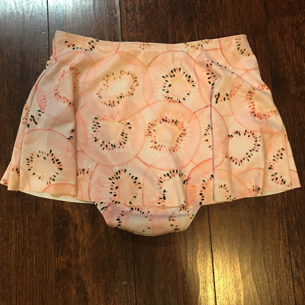 Kortni Jeane Who Wears Short Skirts